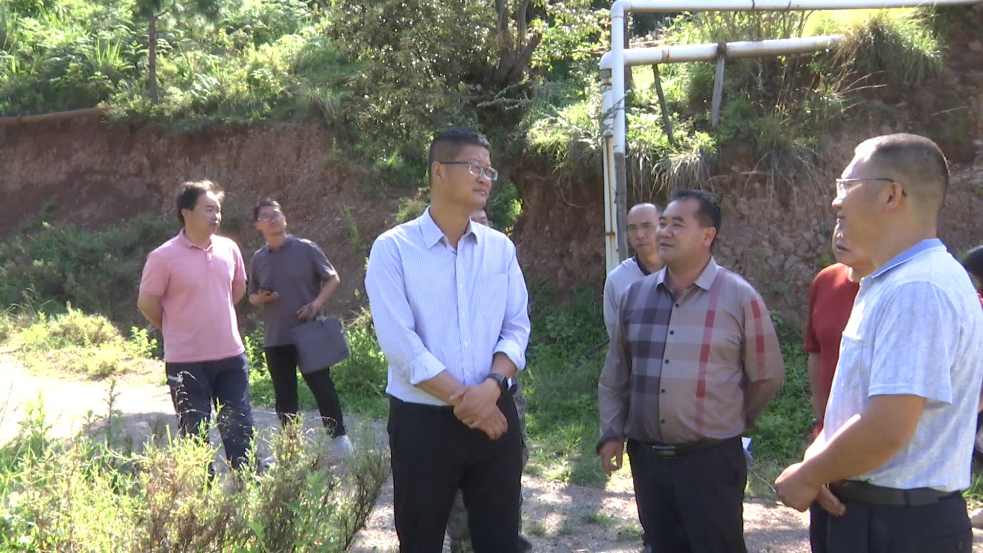 书记调研.jpg